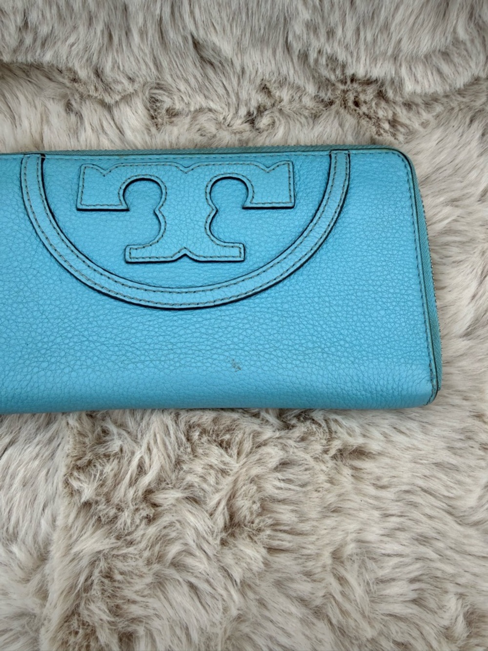 Tory Burch Teal Leather Continental Wallet - Picture 2 of 7